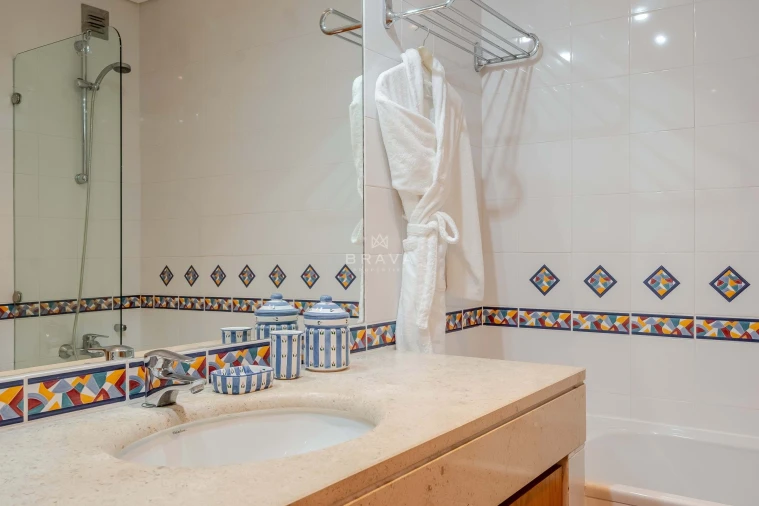 Apartamento T2 para Venda em Albufeira e Olhos de Água Foto 33