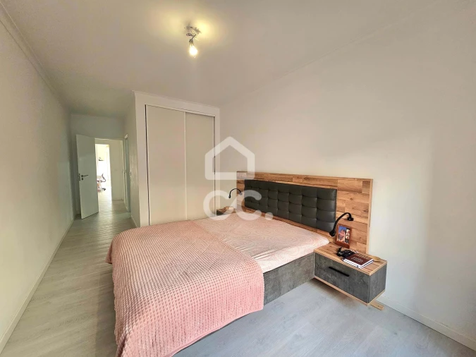 Apartamento T3 para Venda em Rio de Mouro Foto 19