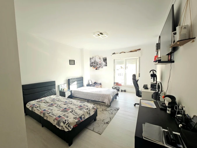 Apartamento T3 para Venda em Rio de Mouro Foto 28