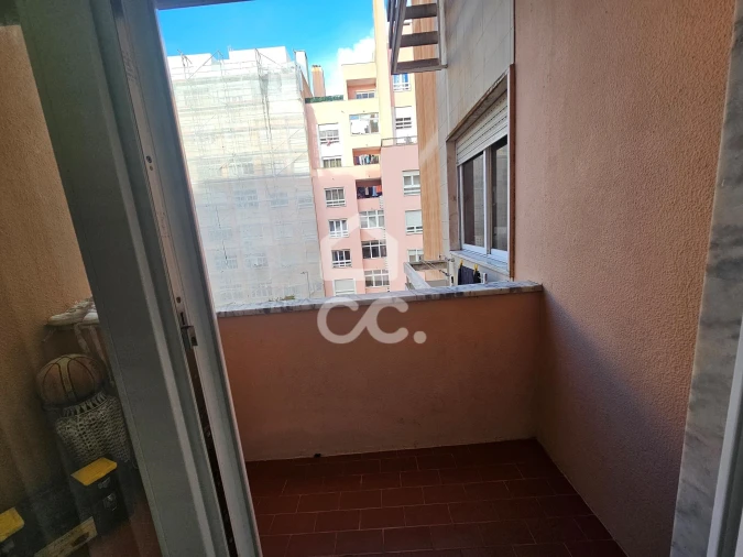 Apartamento T3 para Venda em Rio de Mouro Foto 5