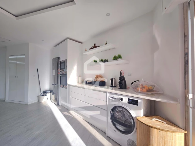 Apartamento T3 para Venda em Rio de Mouro Foto 9