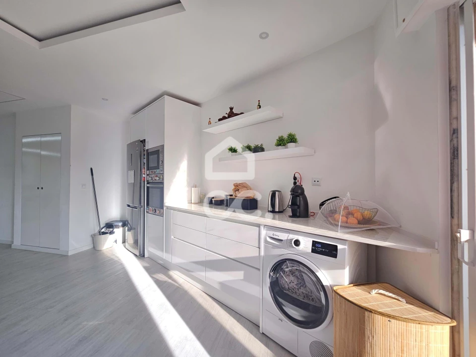 Apartamento T3 para Venda em Rio de Mouro Foto 9