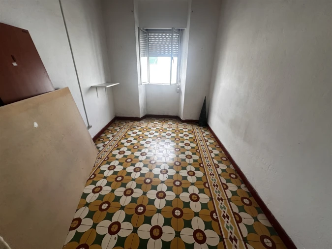 Moradia T6 para Venda em Olhão Foto 7