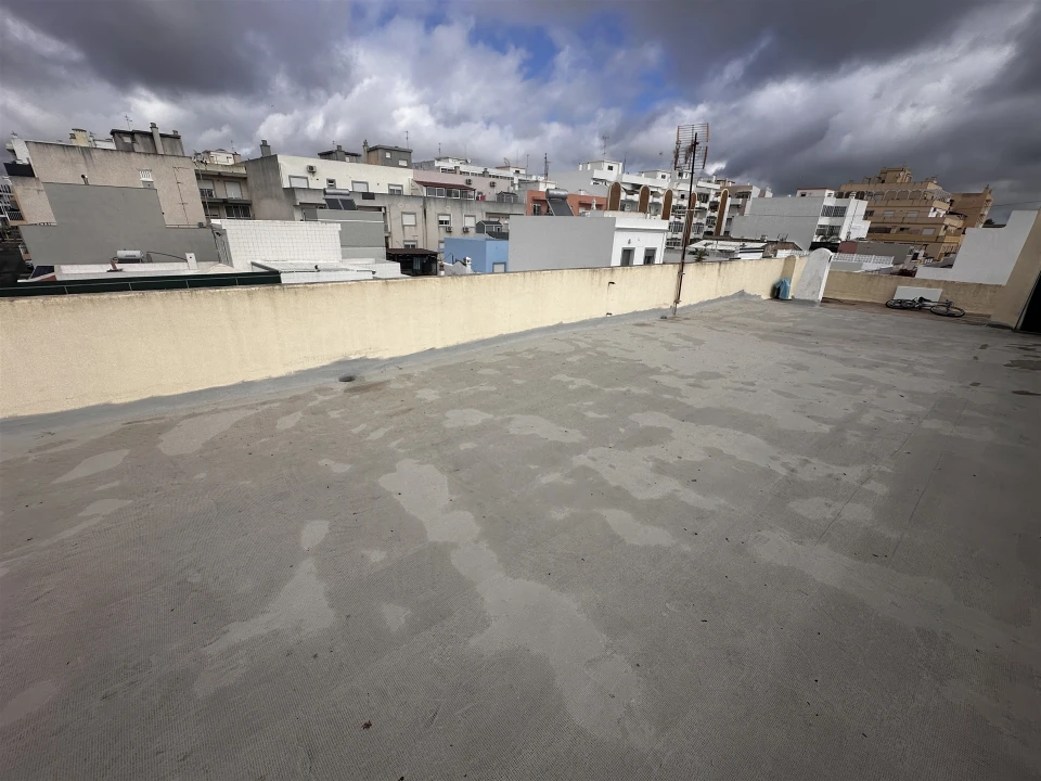 Moradia T6 para Venda em Olhão Foto 13