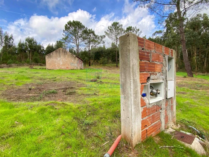 Moradia T2 para Venda em Salir de Matos Foto 21