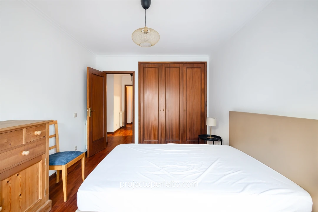 Apartamento T3 para Arrendamento em Espinho Foto 11