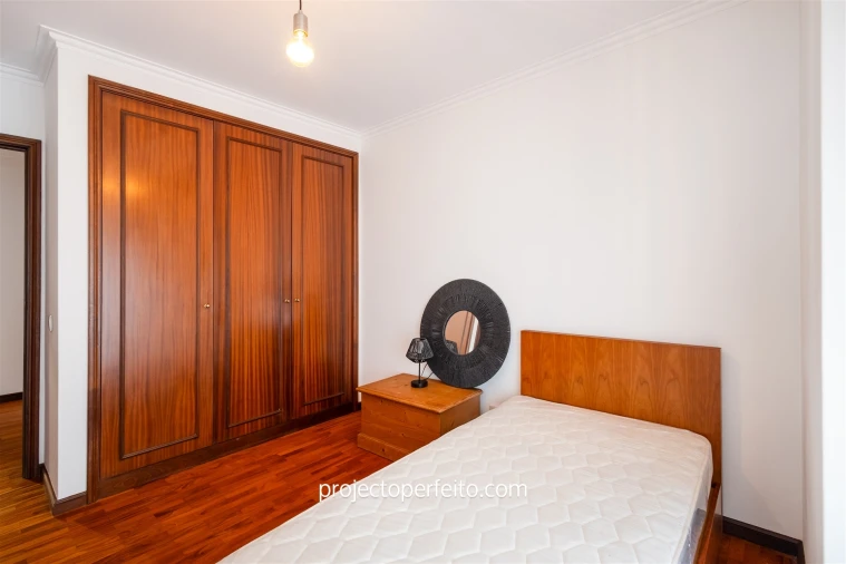Apartamento T3 para Arrendamento em Espinho Foto 7