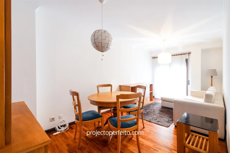 Apartamento T3 para Arrendamento em Espinho Foto 2