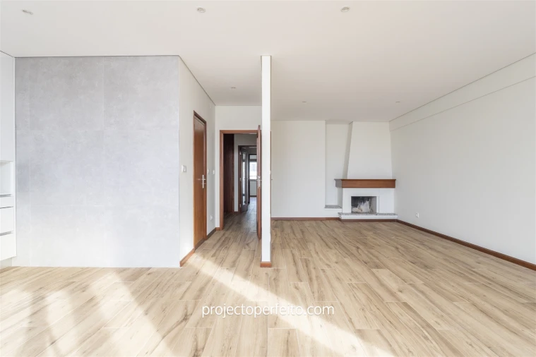 Apartamento T3 para Arrendamento em Espinho Foto 6