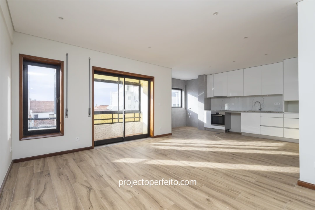 Apartamento T3 para Arrendamento em Espinho Foto 1