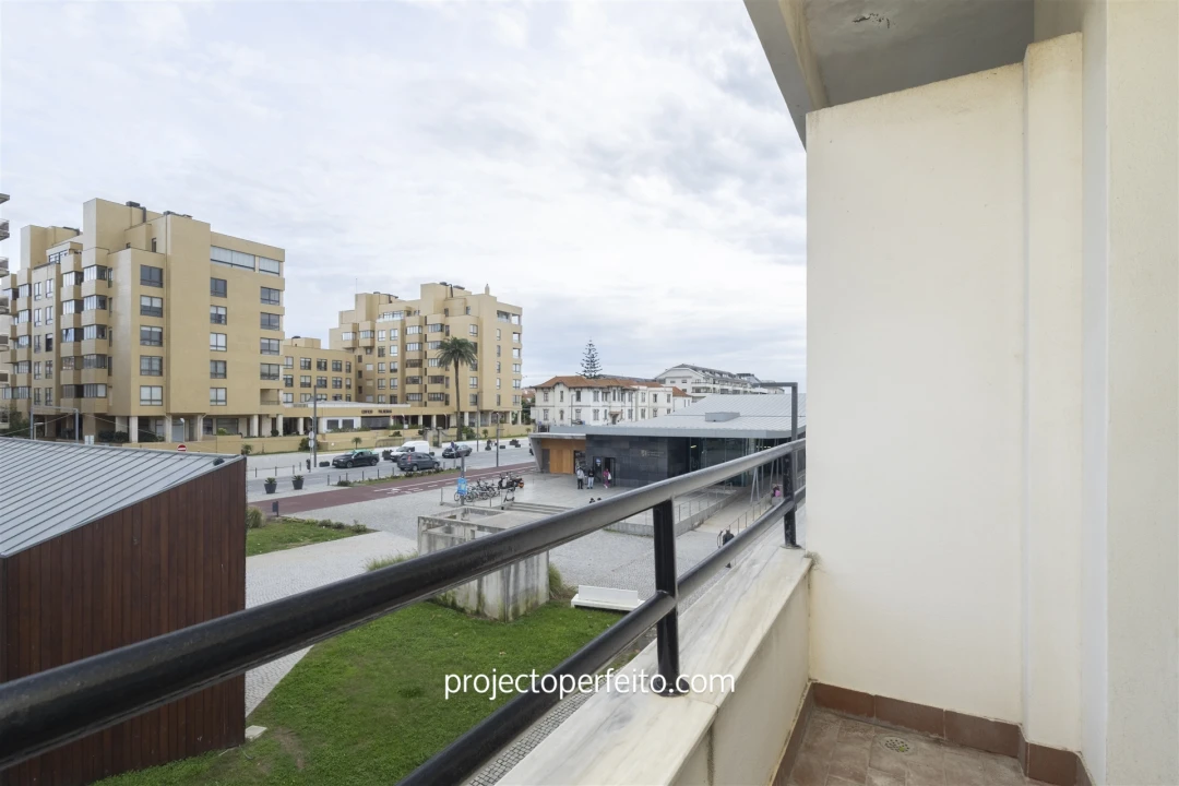 Apartamento T3 para Arrendamento em Espinho Foto 17