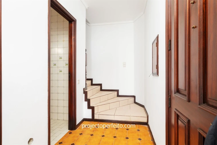 Apartamento T4 para Venda em Anta e Guetim Foto 7