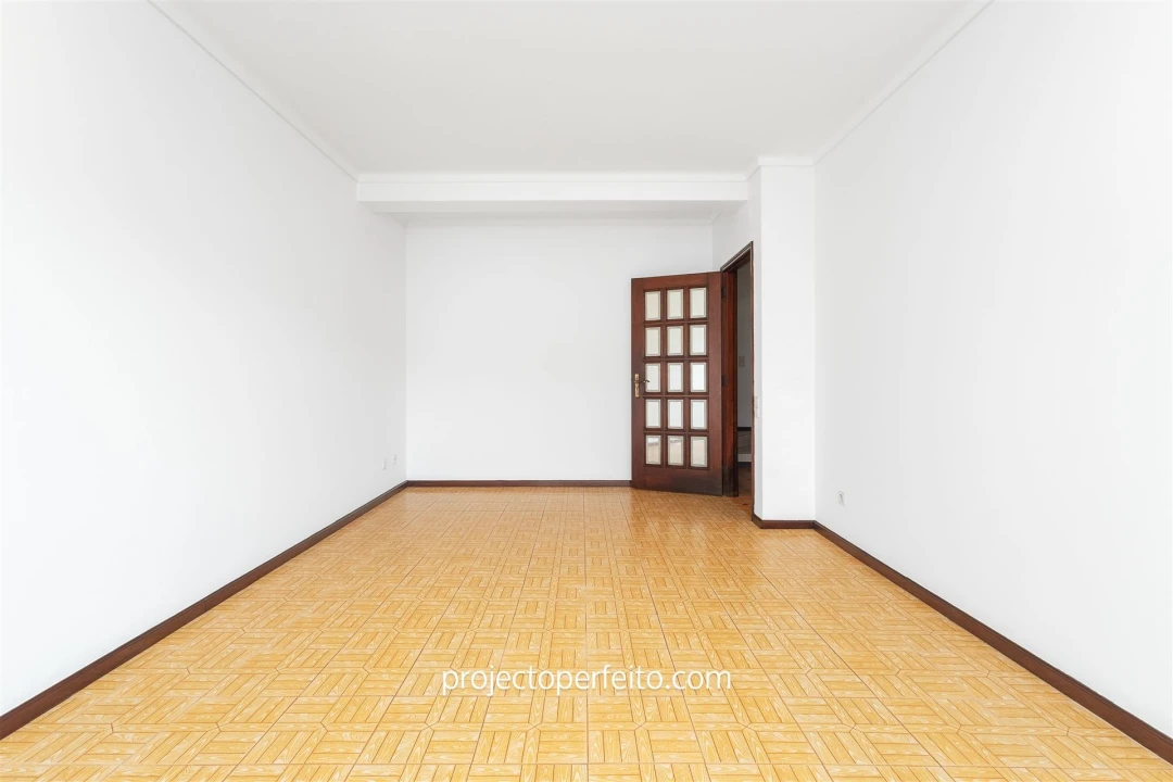 Apartamento T4 para Venda em Anta e Guetim Foto 3