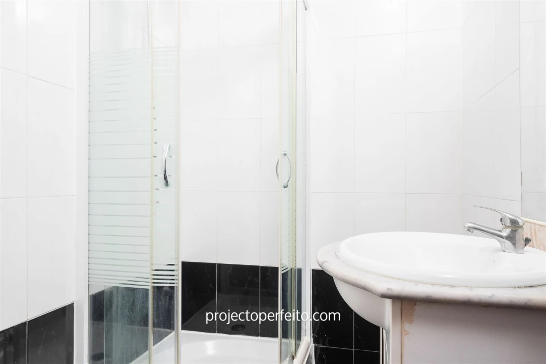 Apartamento T4 para Venda em Anta e Guetim Foto 14