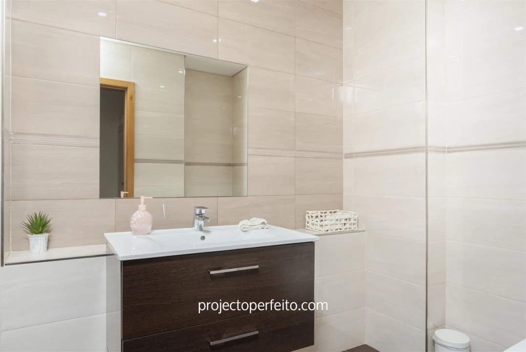 Moradia T3 para Venda em Nogueira da Regedoura Foto 11