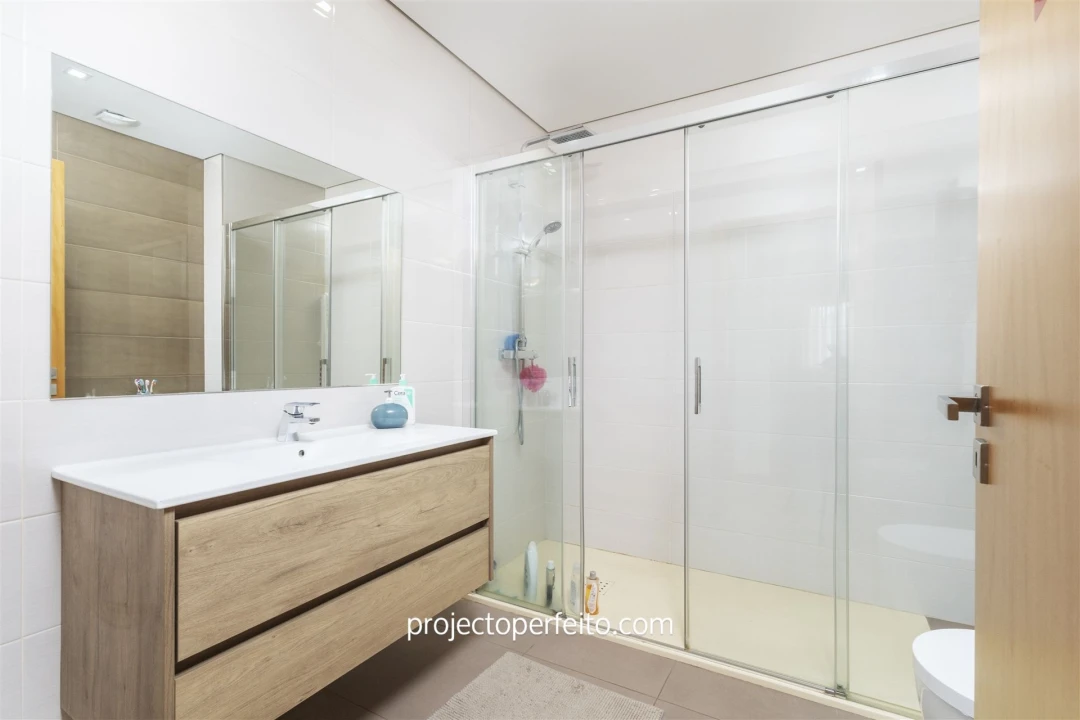 Moradia T3 para Venda em Nogueira da Regedoura Foto 17