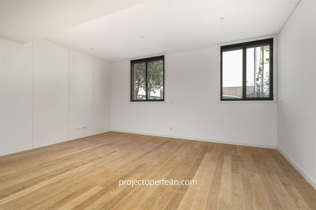 Apartamento T2 para Venda em Espinho Foto 5