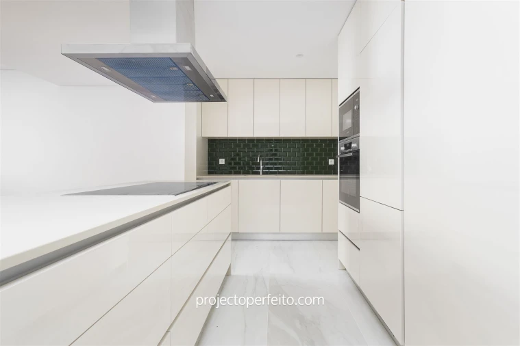 Apartamento T2 para Venda em Espinho Foto 2