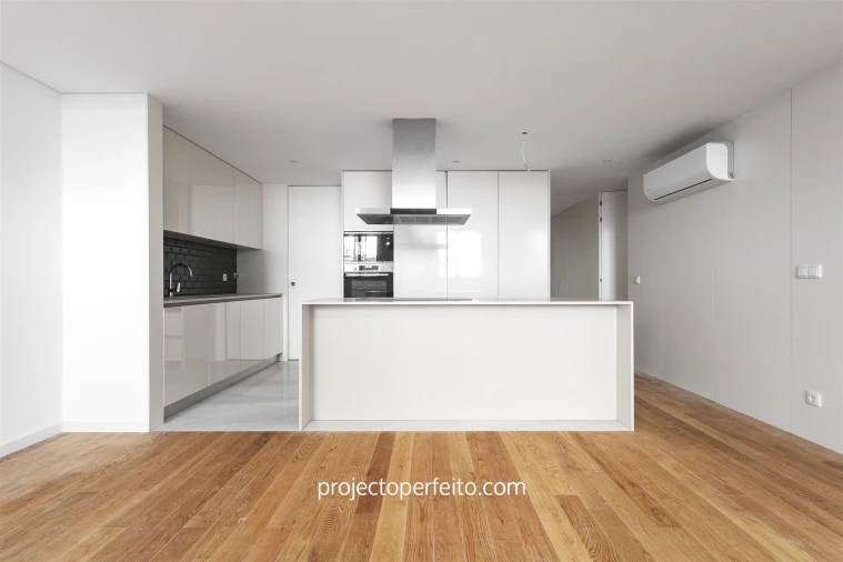 Apartamento T2 para Venda em Espinho Foto 3