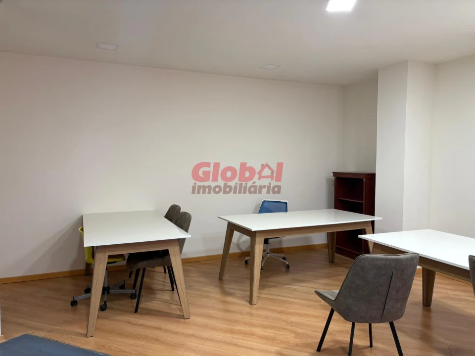 Loja para Venda em Barreiros e Cepões Foto 4