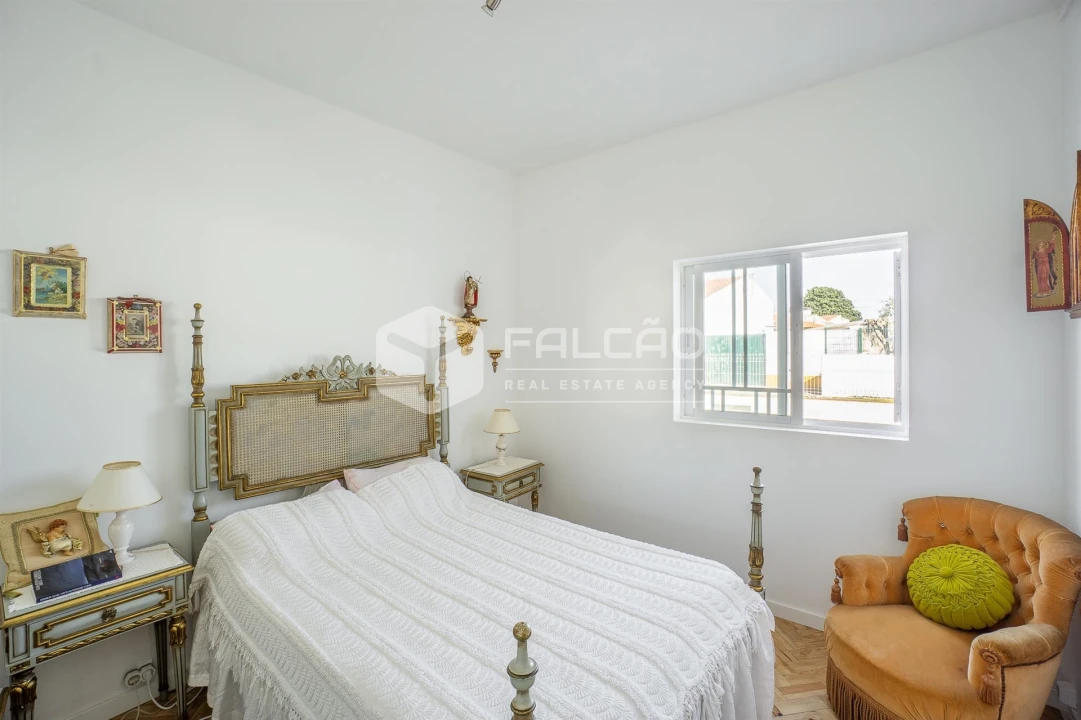 Moradia T5 para Venda em Povoa da Isenta Foto 54