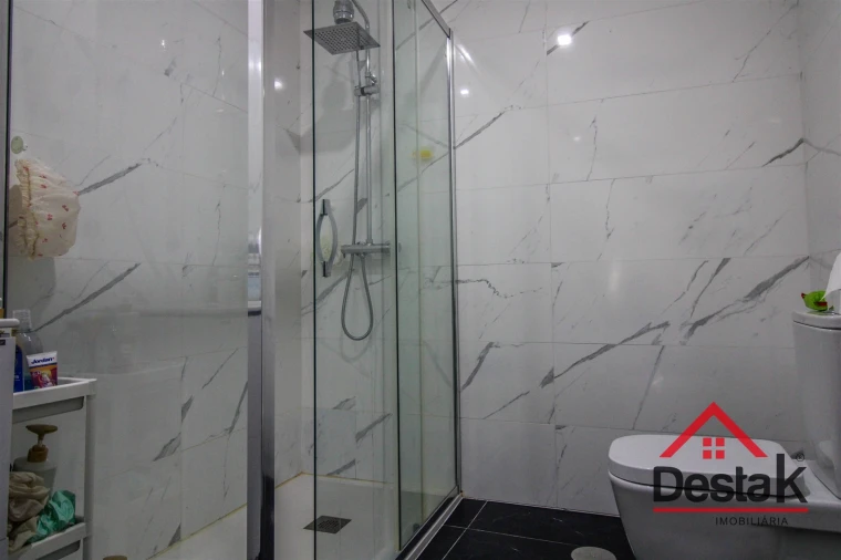 Apartamento T2 para Arrendamento em São Pedro do Sul, Várzea e Baiões Foto 9