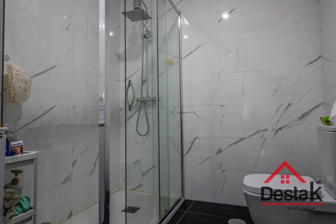 Apartamento T2 para Arrendamento em São Pedro do Sul, Várzea e Baiões Foto 9