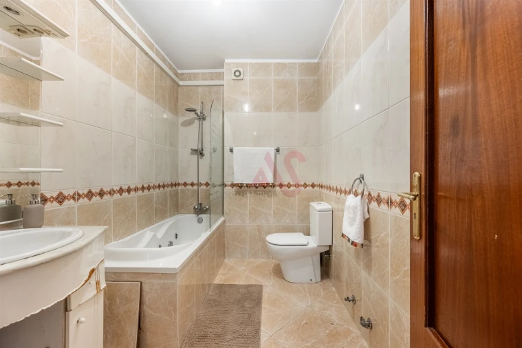 Apartamento T3 para Venda em Caldas de Vizela (São Miguel e São João) Foto 12