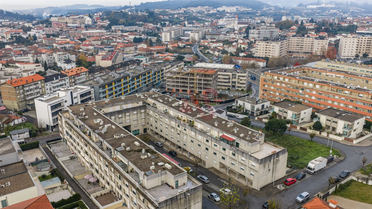 Apartamento T3 para Venda em Caldas de Vizela (São Miguel e São João) Foto 32
