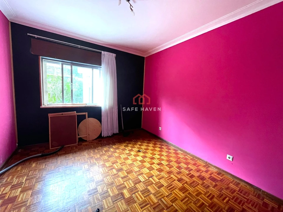 Moradia T5 para Venda em Santiago de Cassurrães e Póvoa de Cervães Foto 19