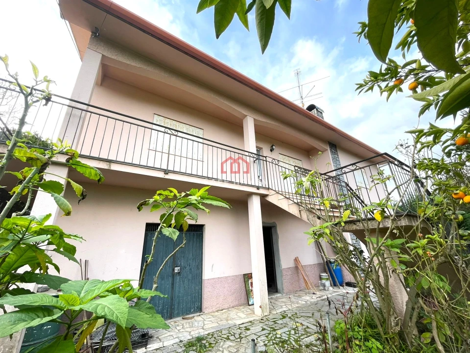 Moradia T5 para Venda em Santiago de Cassurrães e Póvoa de Cervães Foto 6