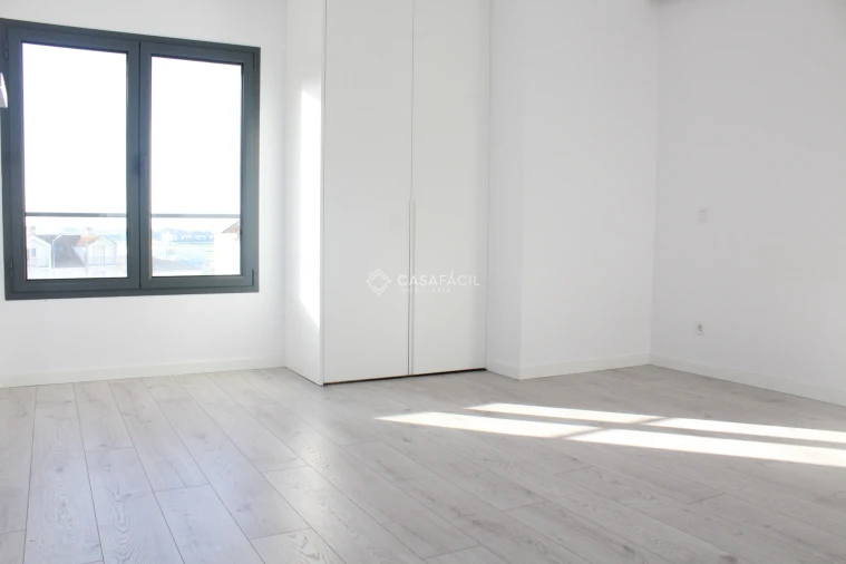 Apartamento T2 para Arrendamento em Alcochete Foto 14