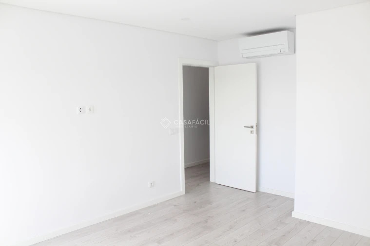 Apartamento T2 para Arrendamento em Alcochete Foto 17