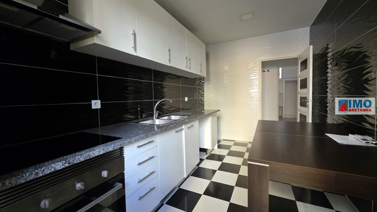 Apartamento T2 para Venda em Castelo Branco Foto 1