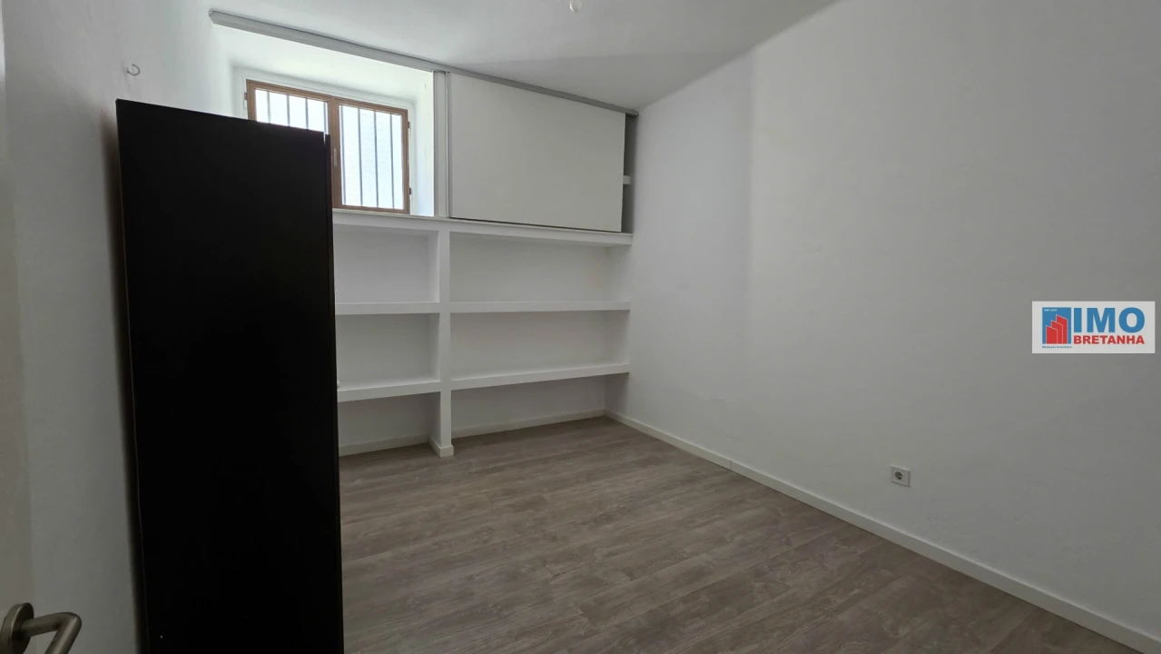 Apartamento T2 para Venda em Castelo Branco Foto 5