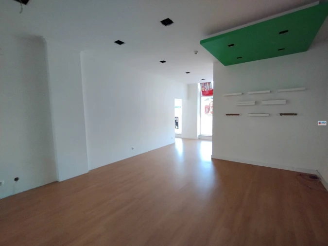 Loja para Venda em Fundão, Valverde, Donas, A. Joanes, A. Nova Cabo Foto 2