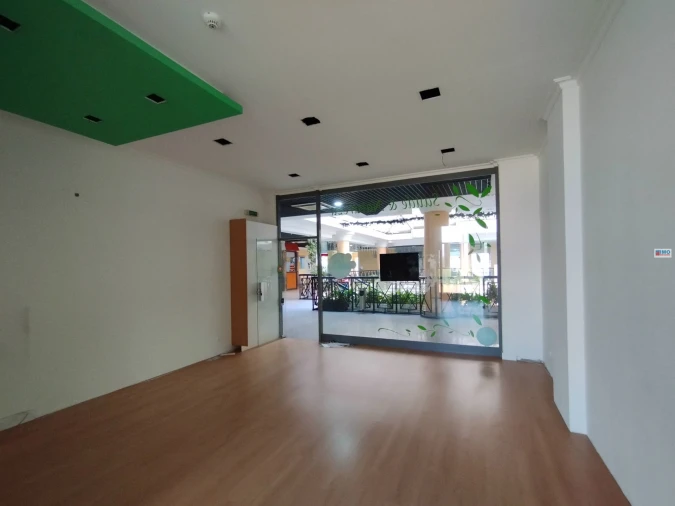 Loja para Venda em Fundão, Valverde, Donas, A. Joanes, A. Nova Cabo Foto 1