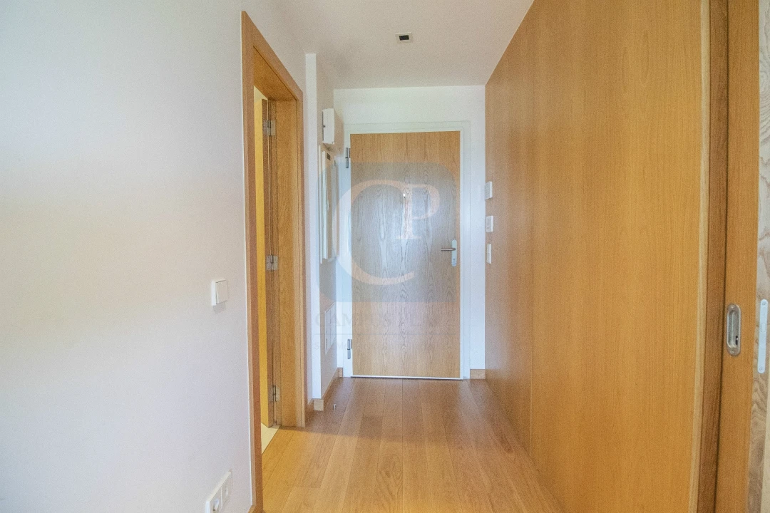 Apartamento T1 para Arrendamento em Paranhos Foto 6