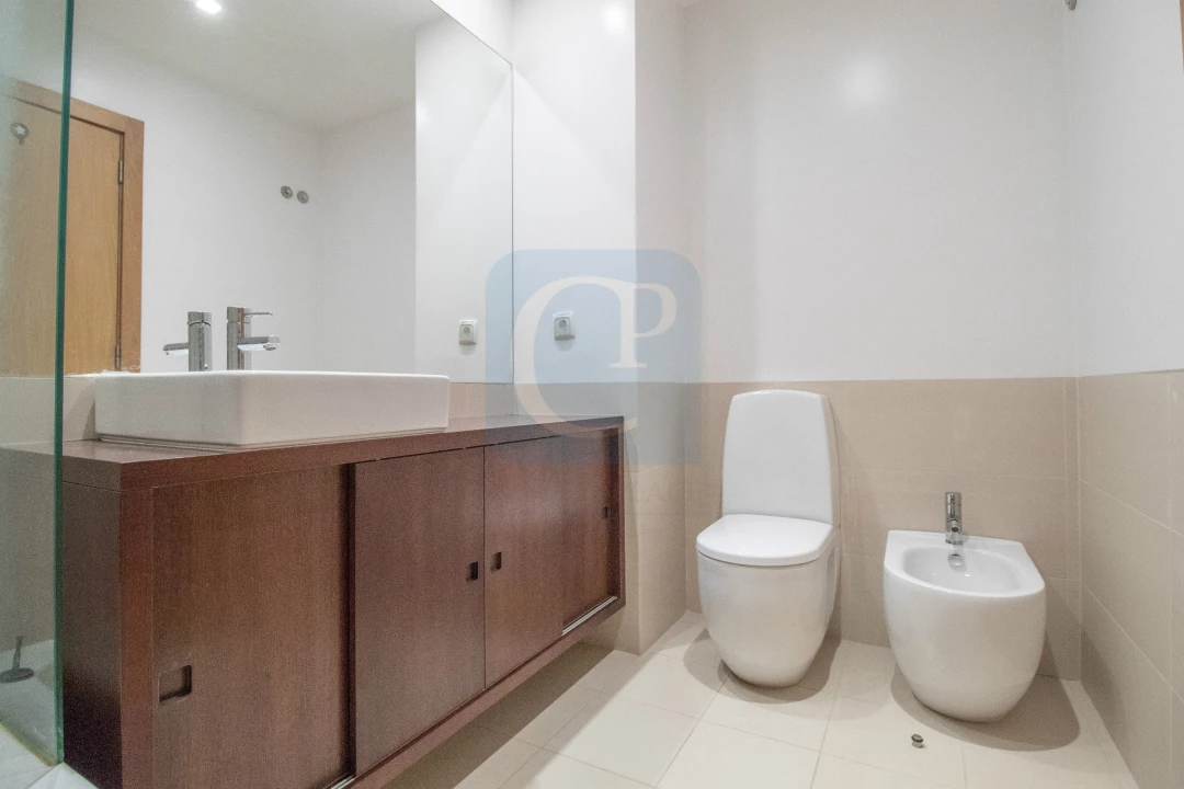 Apartamento T1 para Arrendamento em Paranhos Foto 11