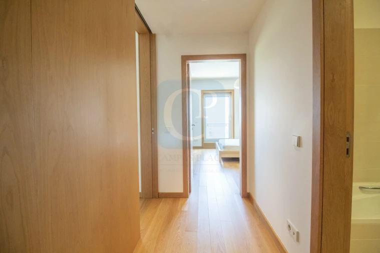 Apartamento T1 para Arrendamento em Paranhos Foto 2
