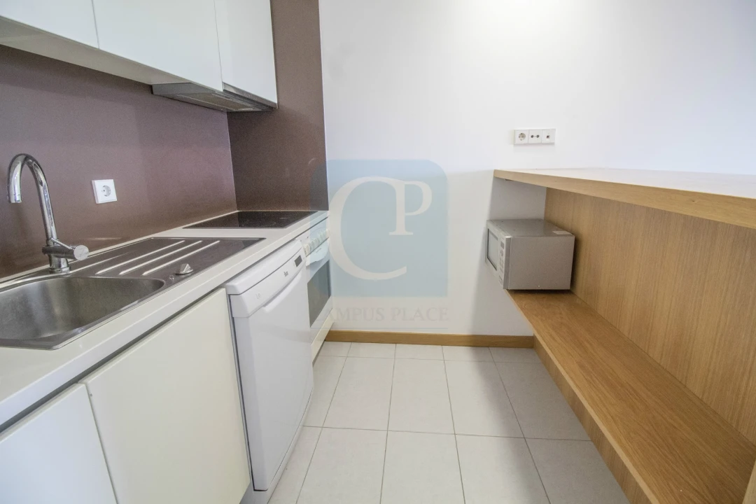 Apartamento T1 para Arrendamento em Paranhos Foto 4