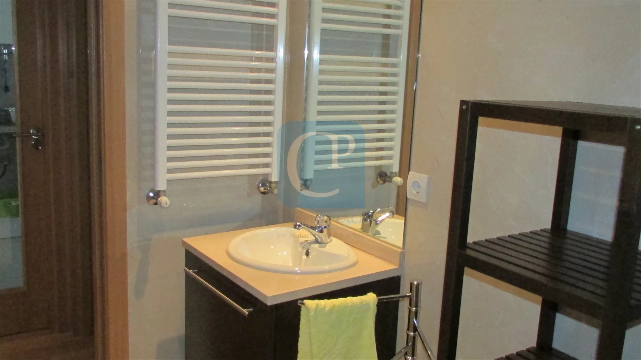 Apartamento T1 para Arrendamento em Paranhos Foto 10