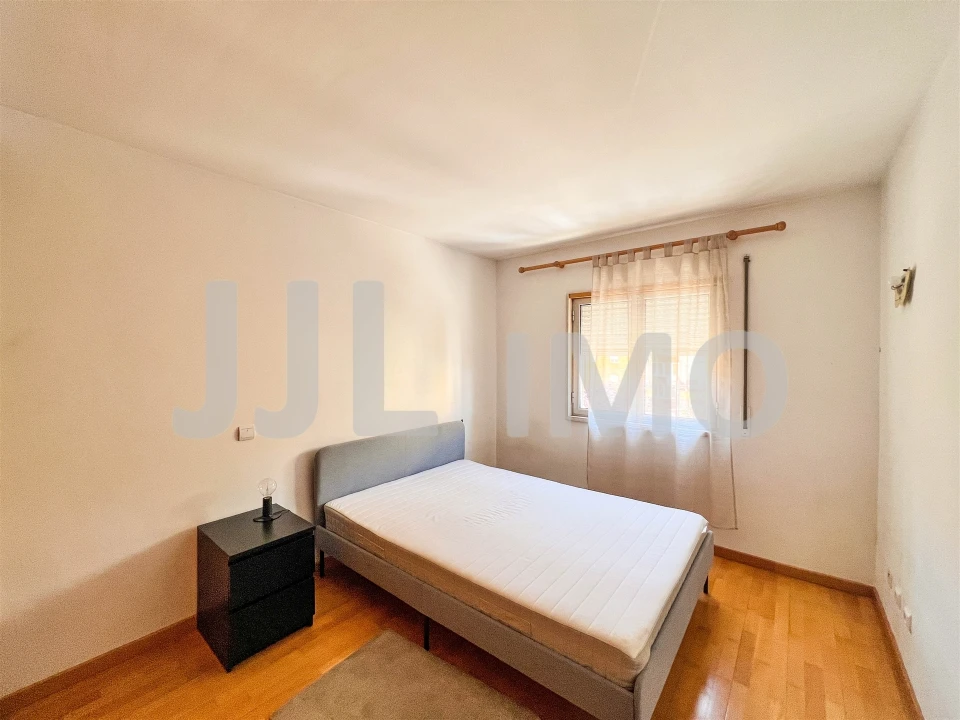 Apartamento T1 para Venda em Areeiro Foto 8