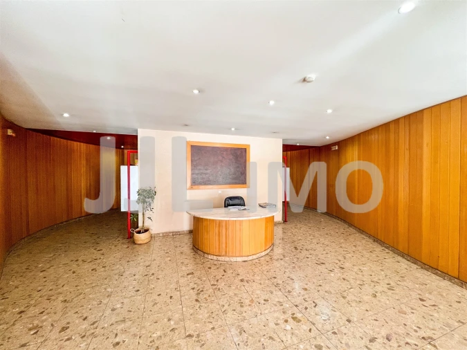 Apartamento T1 para Venda em Areeiro Foto 3