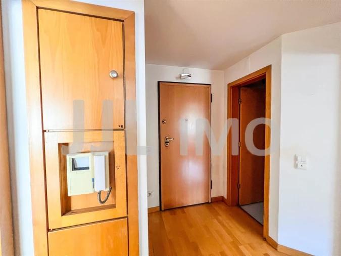 Apartamento T1 para Venda em Areeiro Foto 15