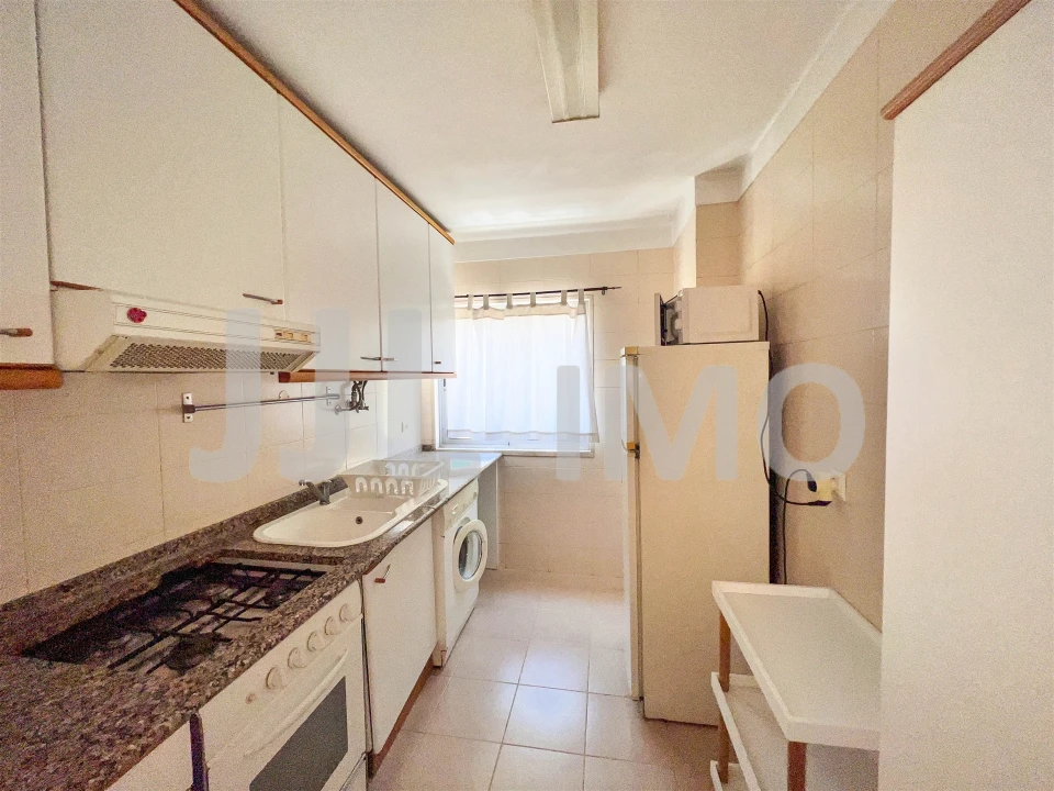 Apartamento T1 para Venda em Areeiro Foto 13