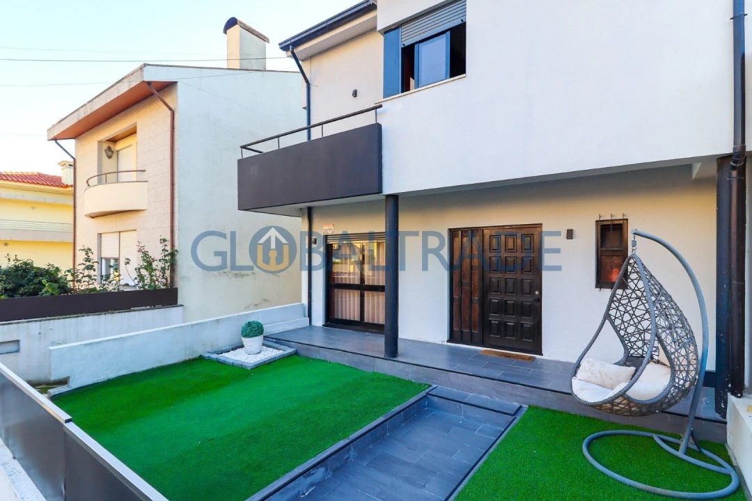 Moradia T3 para Venda em Valongo Foto 2