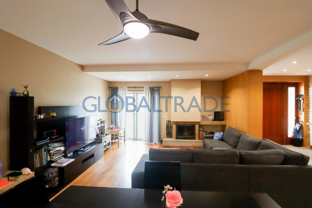 Moradia T4 para Venda em Alfena Foto 19