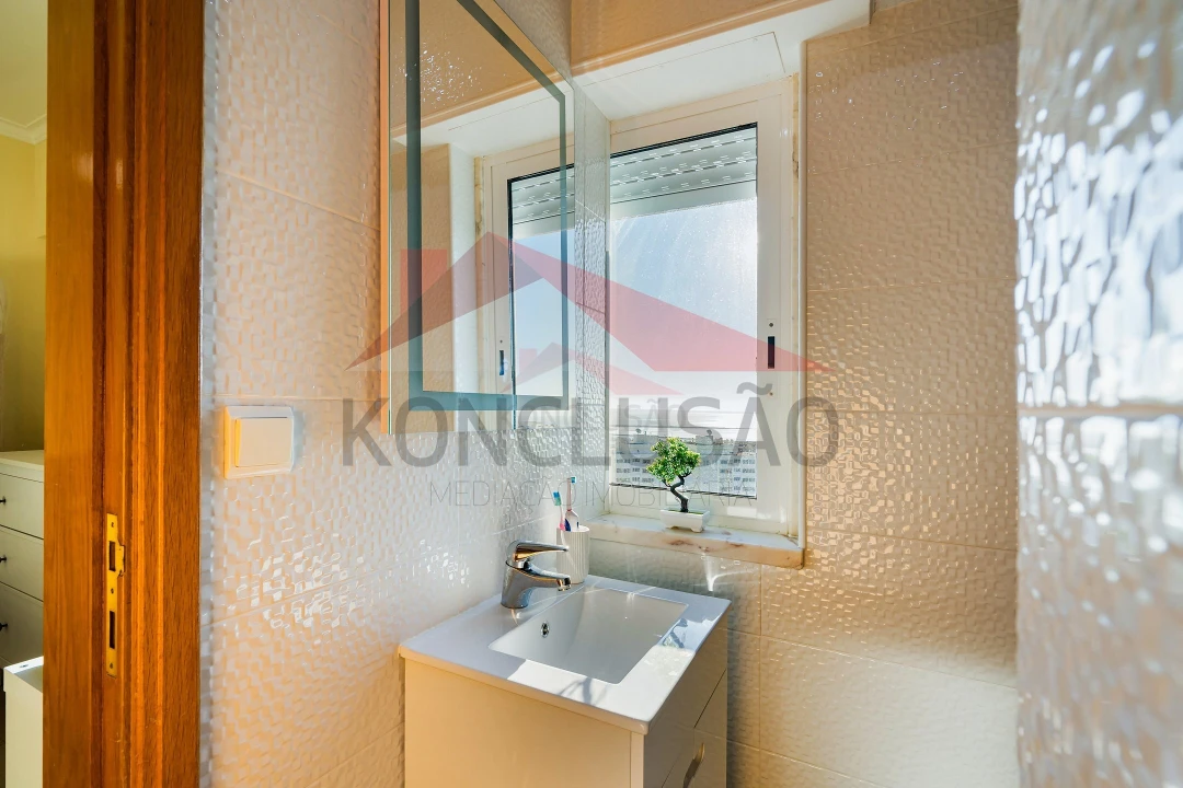 Apartamento T2 para Venda em Alverca do Ribatejo e Sobralinho Foto 18