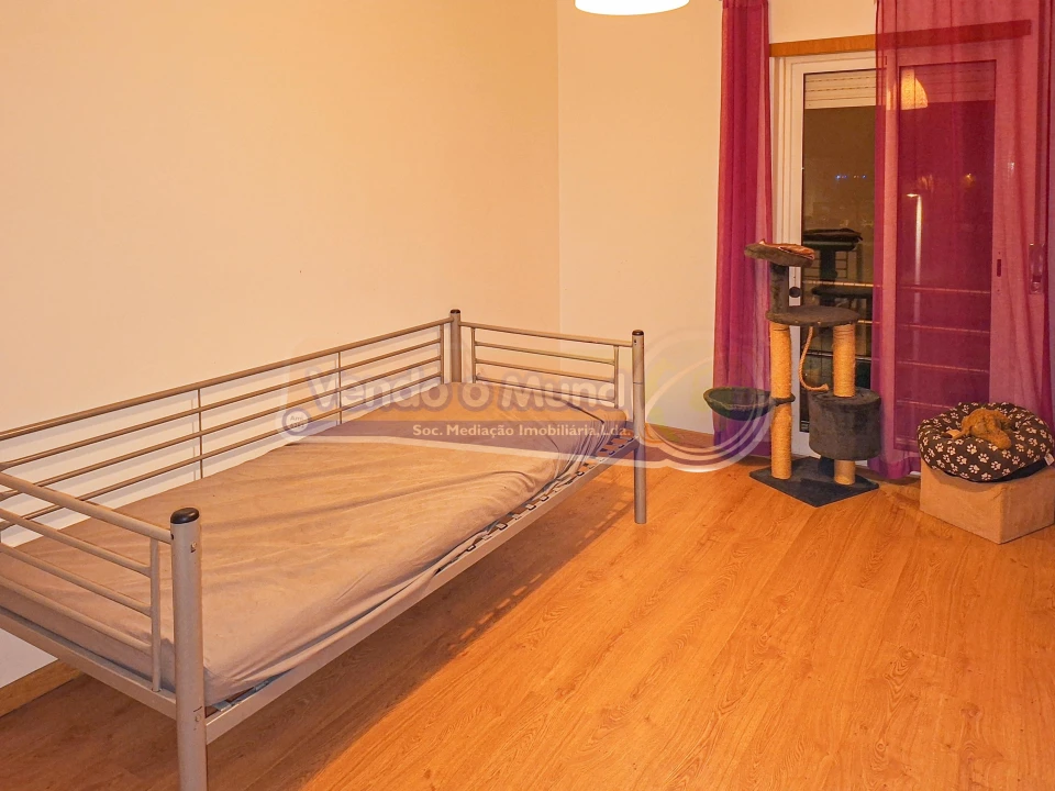 Apartamento T3 para Venda em Benavente Foto 16